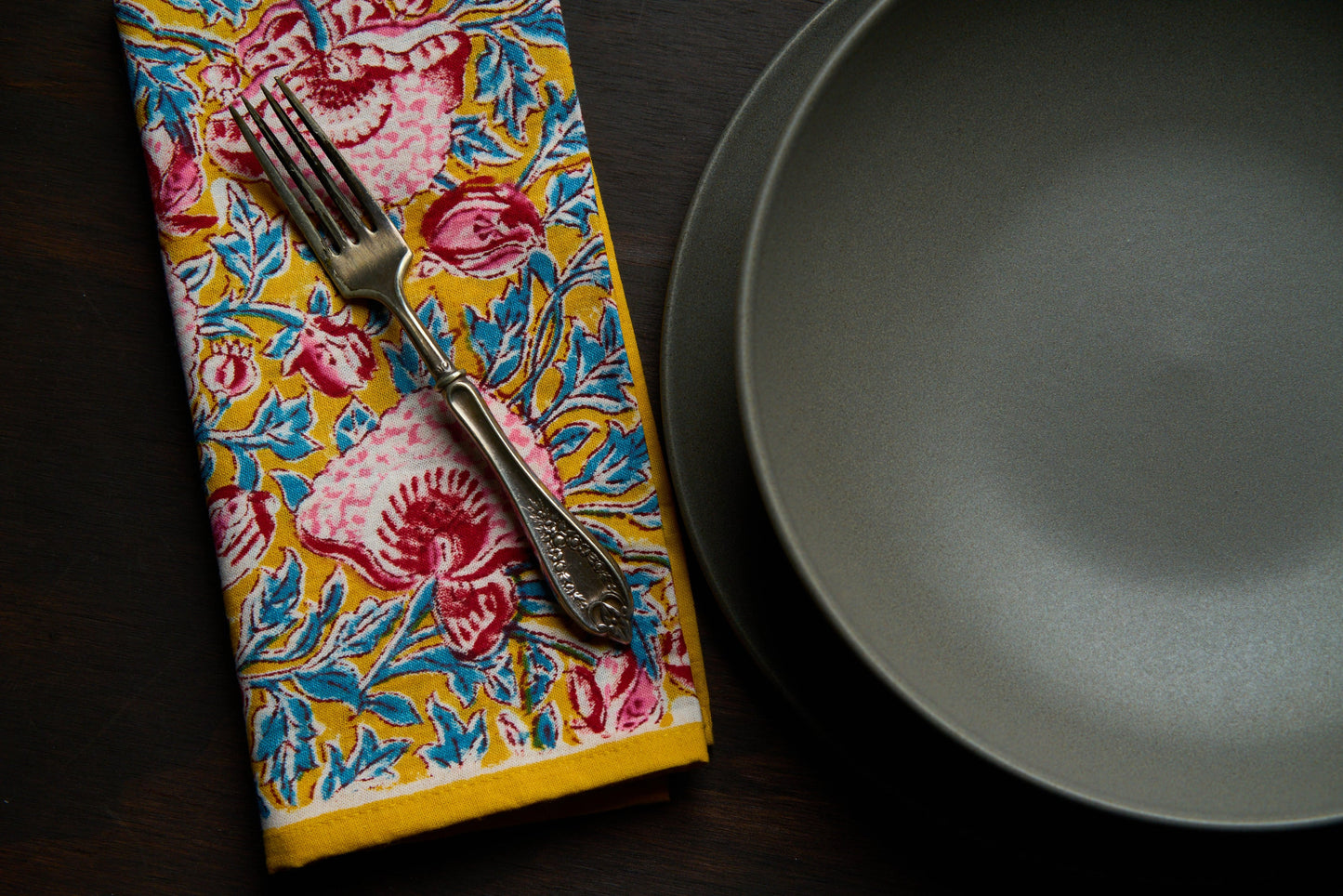 Golden Zinnia Breeze Napkins (Set of 4)